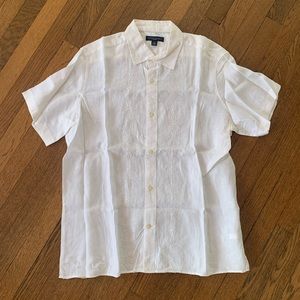 Banana Republic guayabera linen with details